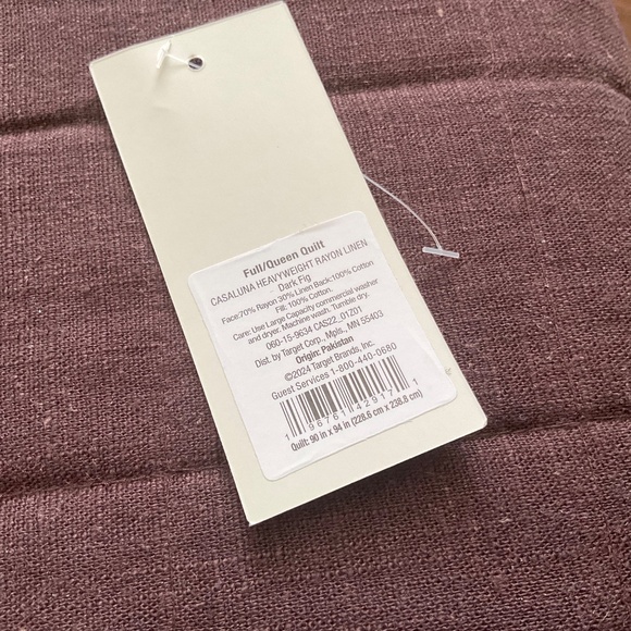 Casaluna, Heavyweight Linen Quilt, Queen size NEW with tags, dark fig - Picture 10 of 10